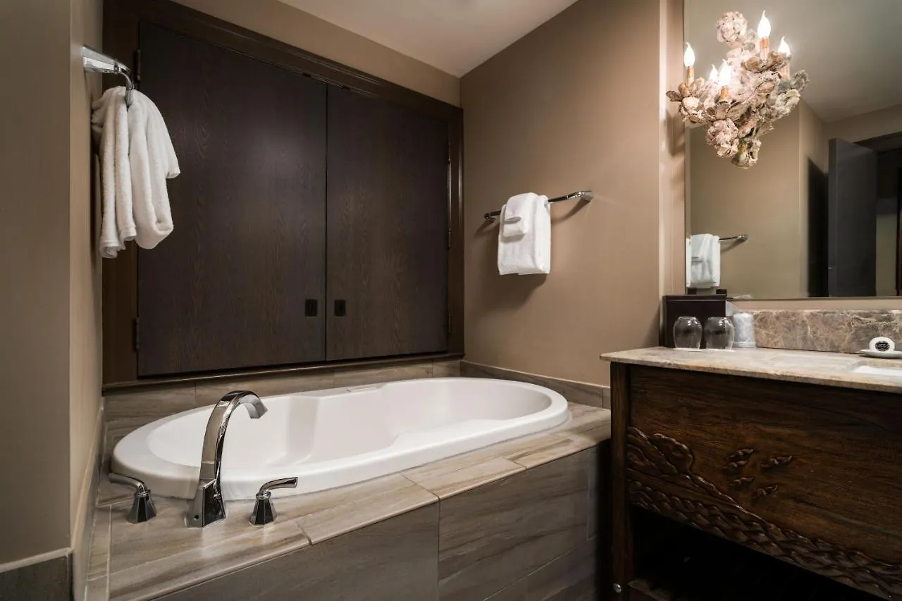 The Bohemian Hotel Savannah Riverfront, Autograph Collection