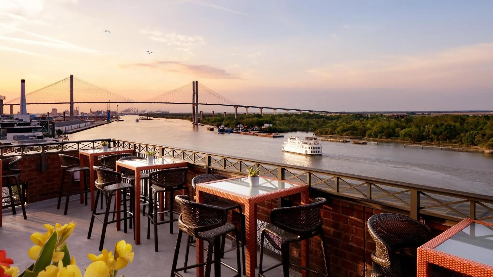 The Bohemian Hotel Savannah Riverfront, Autograph Collection