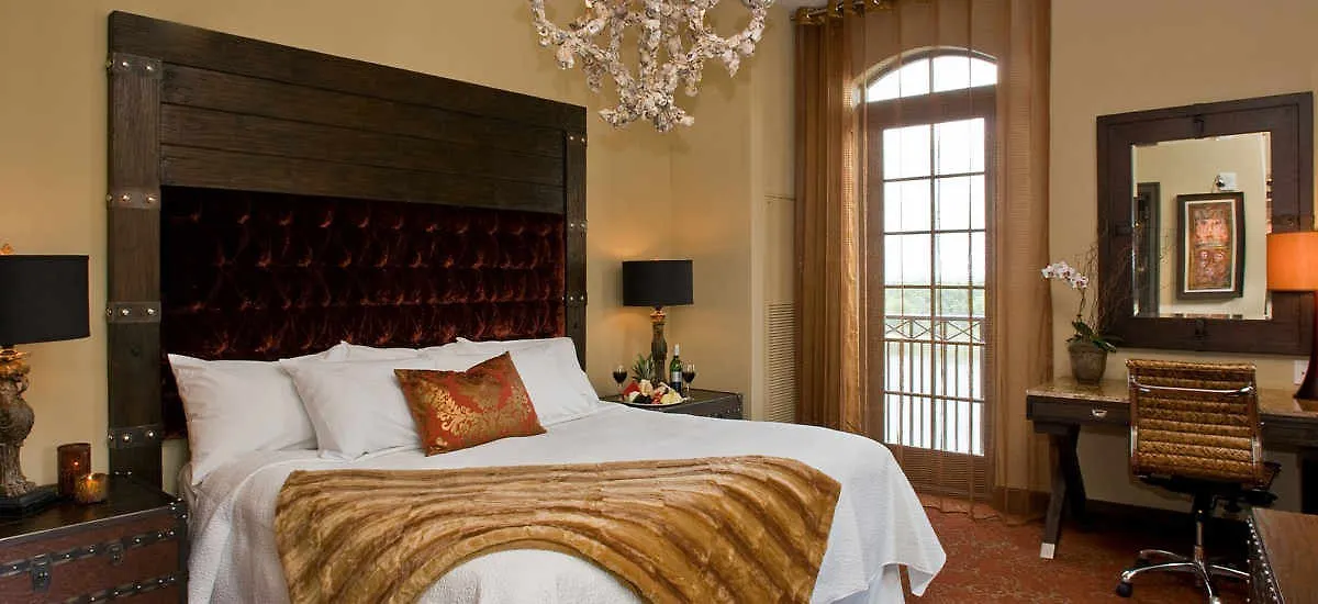 The Bohemian Hotel Savannah Riverfront, Autograph Collection